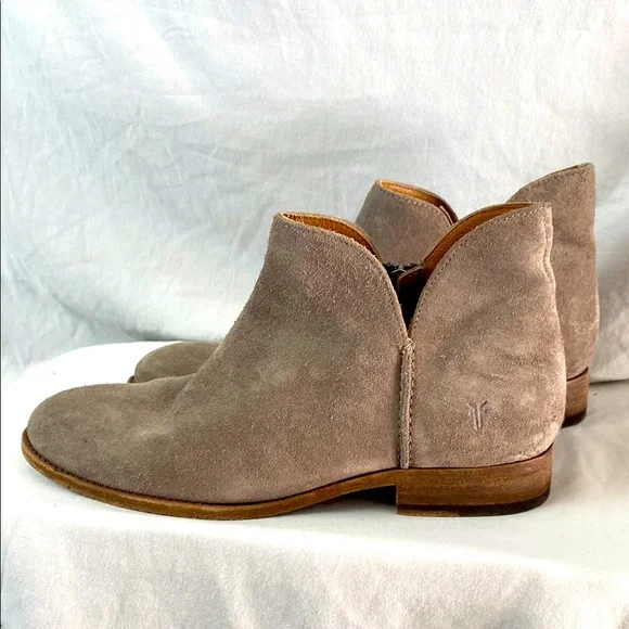Frye | Shoes | Frye Womens Suede Ankle Boots Tan Size 8  display picture 3